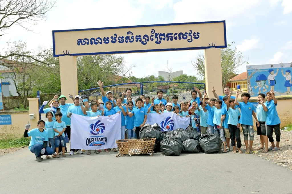 カンボジアでのゴミ拾い活動｜ワンリーアース